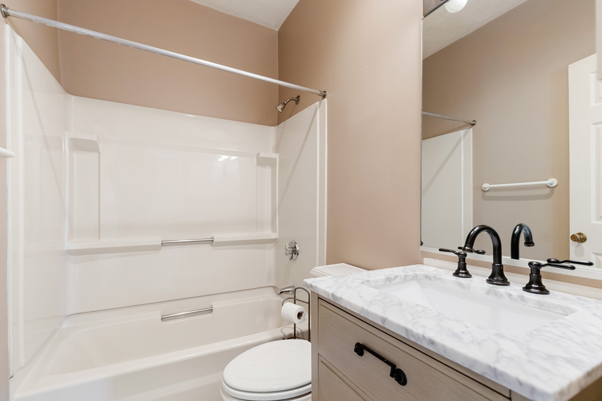 42 Broad St Unit 3, Salem, MA 01970 - Image 19