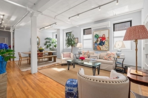 34 Plympton Street, Apt 1
