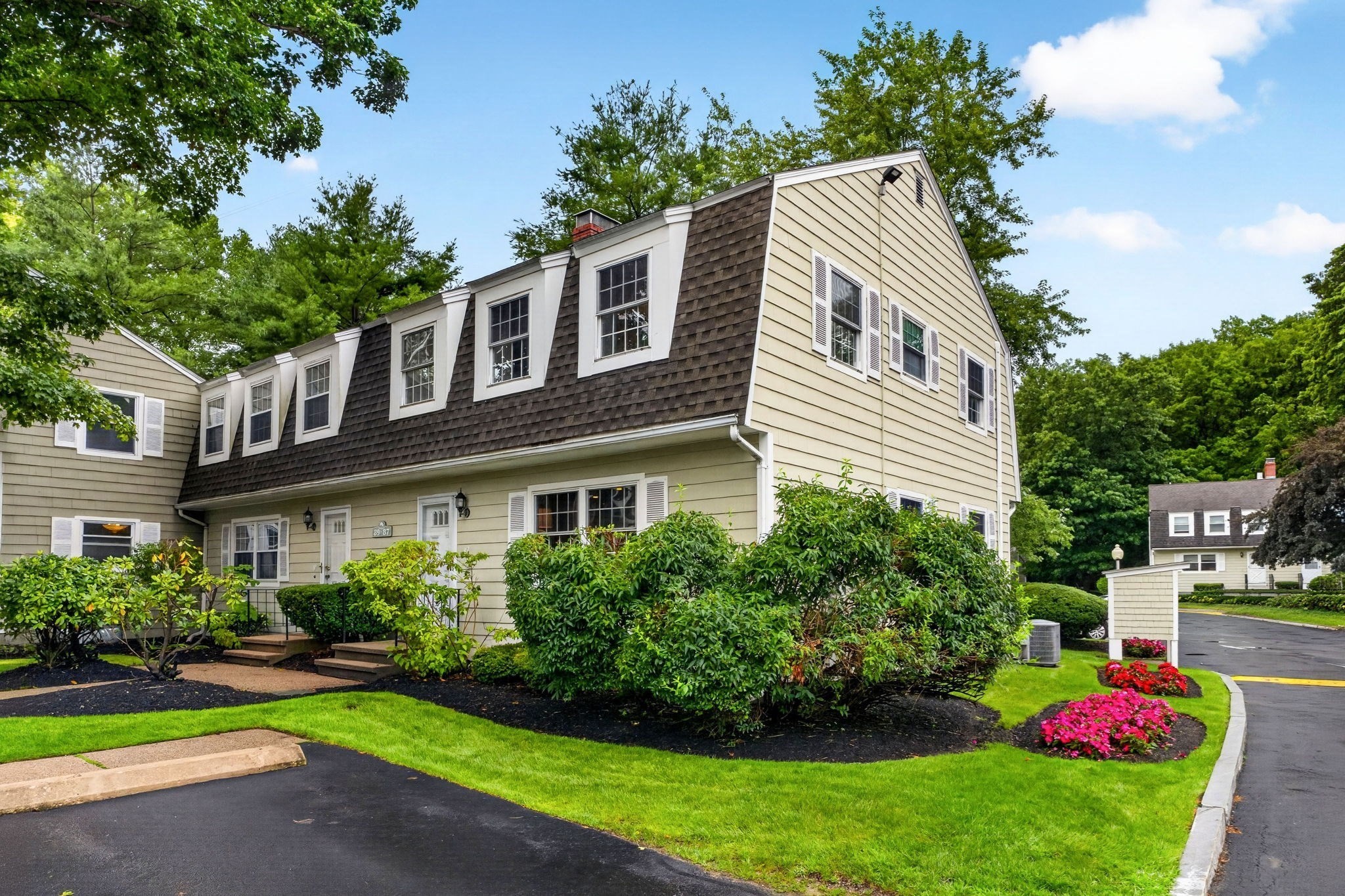 87 Saco St Unit 87, Newton, MA 02464