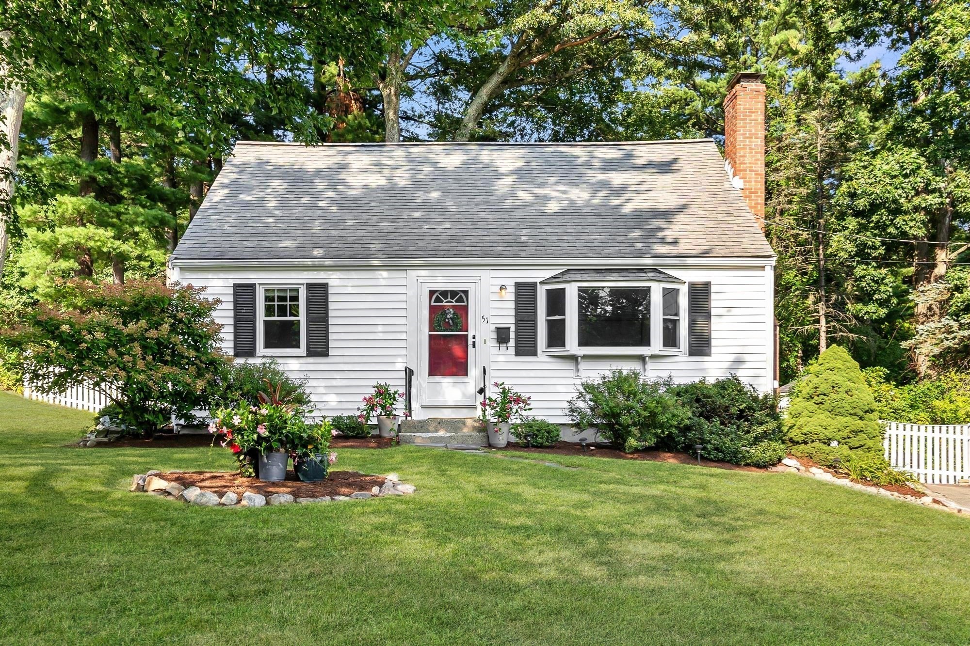 51 Pine Hill Rd, Ashland, MA 01721