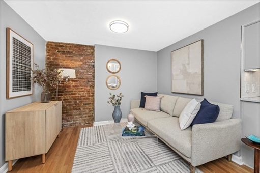 57 West Cedar Street, Apt 2