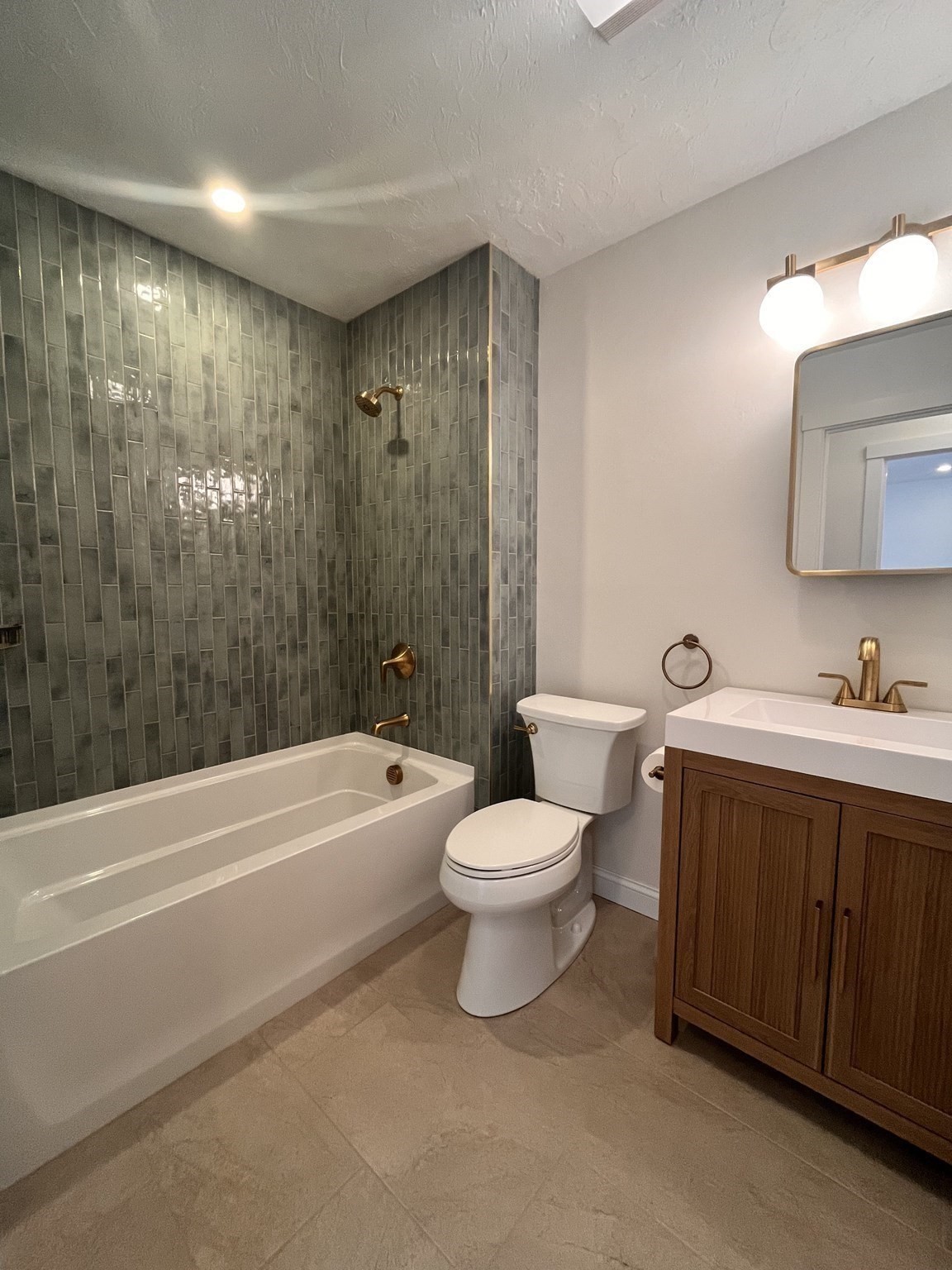 200 Fellsview Terrace Unit 205B, Stoneham, MA 02180 - Image 5