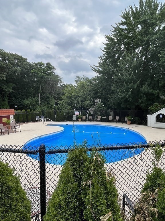 200 Fellsview Terrace Unit 205B, Stoneham, MA 02180 - Image 10