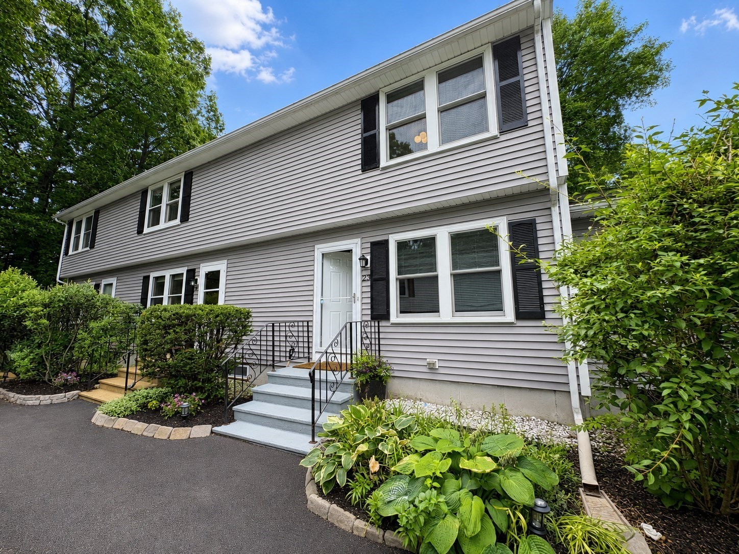 270 Sunderland Rd Unit 23, Worcester, MA 01604