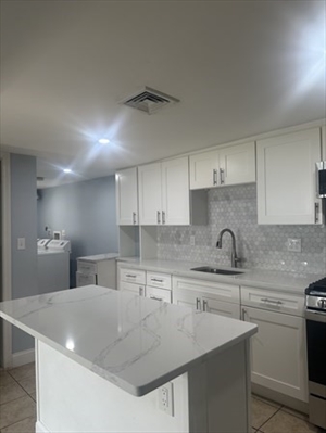 15 Washington Ave, Apt 1