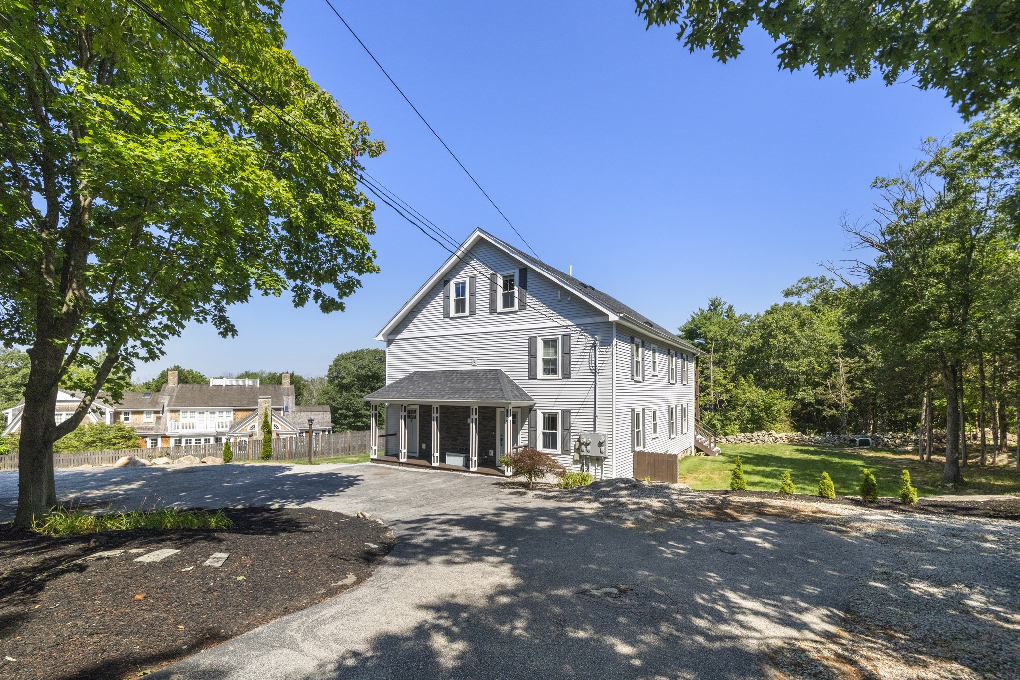 54 Canterbury St, Hingham, MA 02043