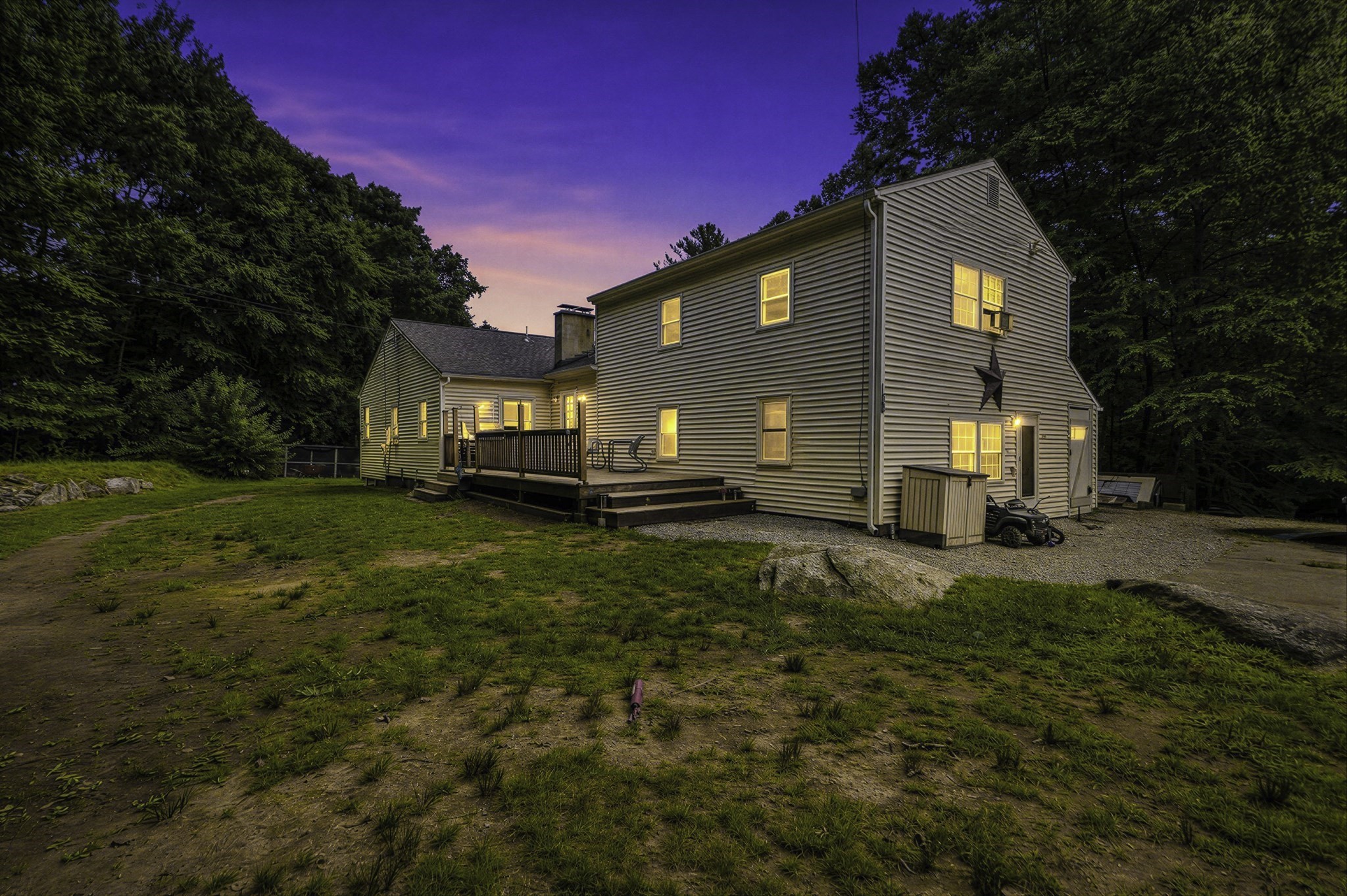 188 Maple St, Douglas, MA 01516