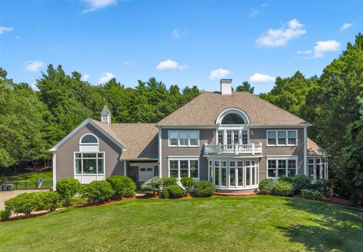 26 Fox Hill Cir, Marshfield, MA 02050
