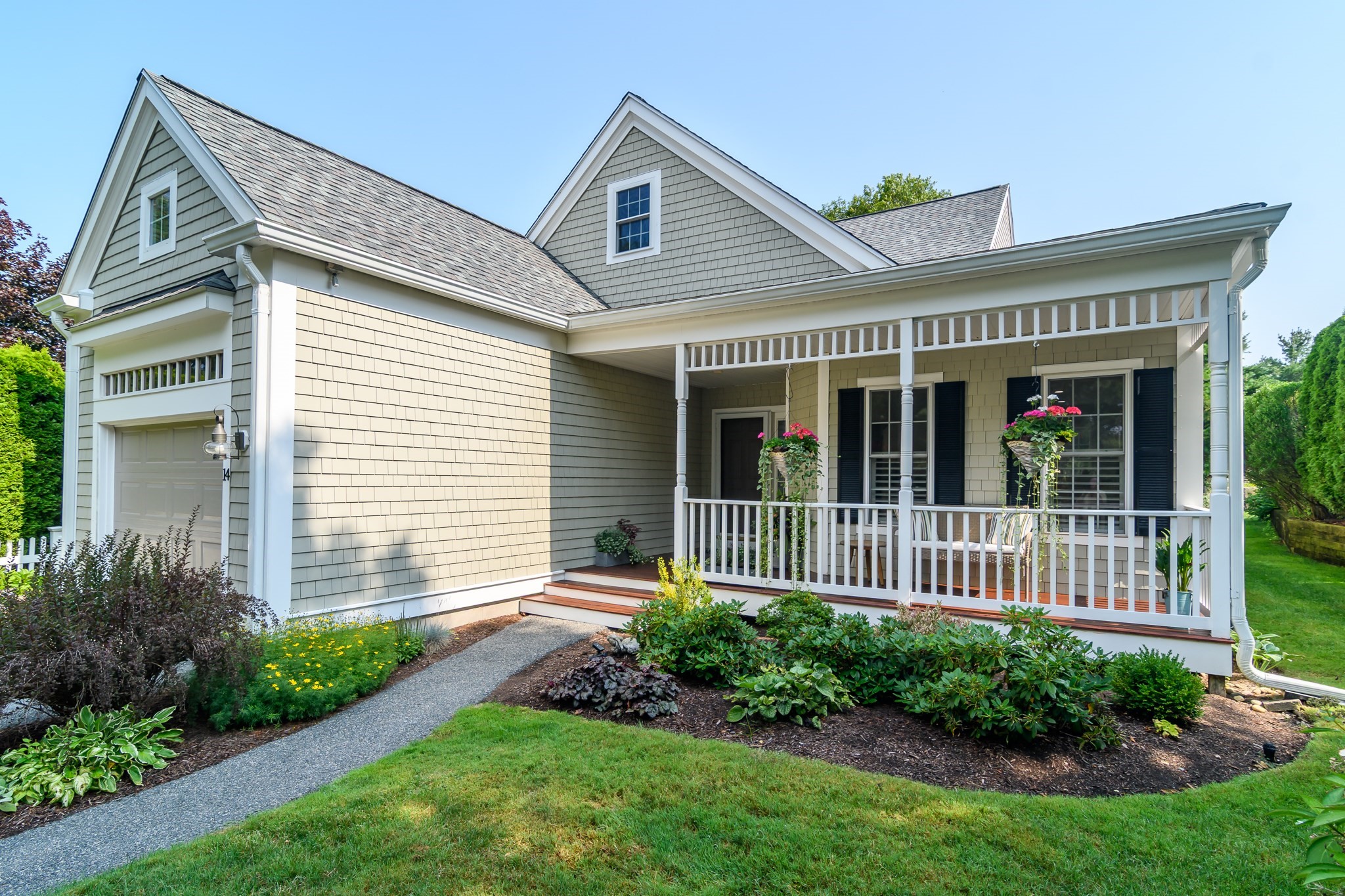14 Sea Knoll Ct Unit 14, Bourne, MA 02532