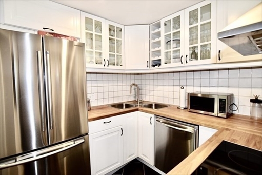 125 Beacon St, Apt 10
