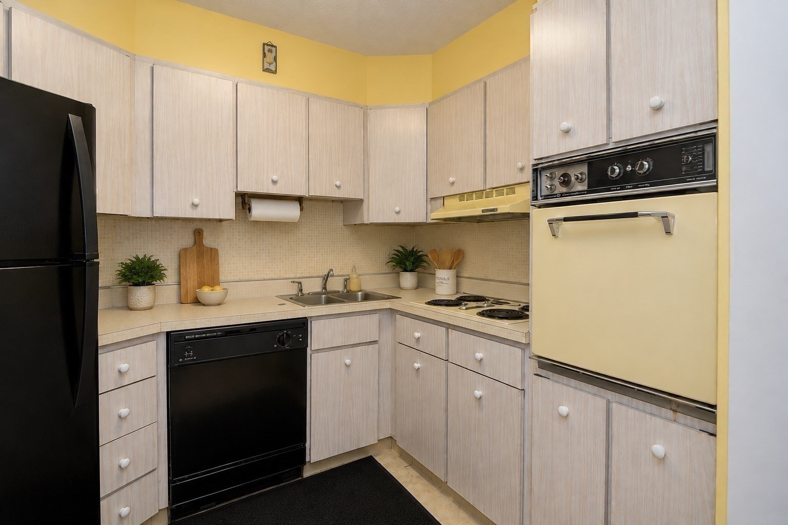 300 Lynn Shore Dr Unit 903, Lynn, MA 01902 - Image 12