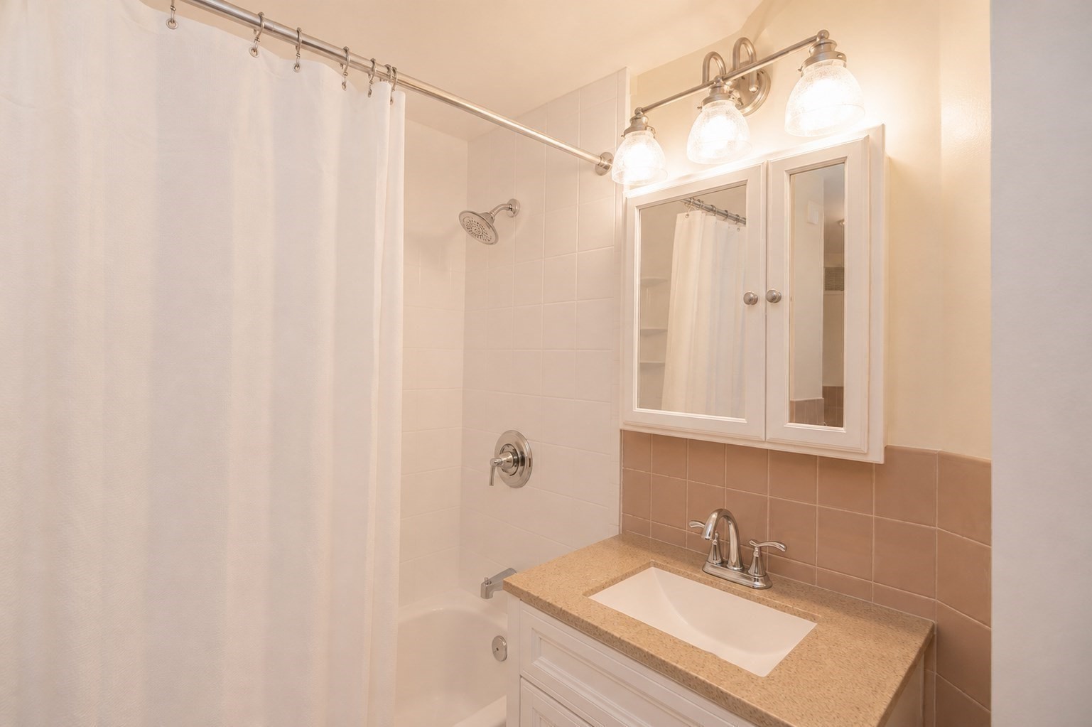 300 Lynn Shore Dr Unit 903, Lynn, MA 01902 - Image 14