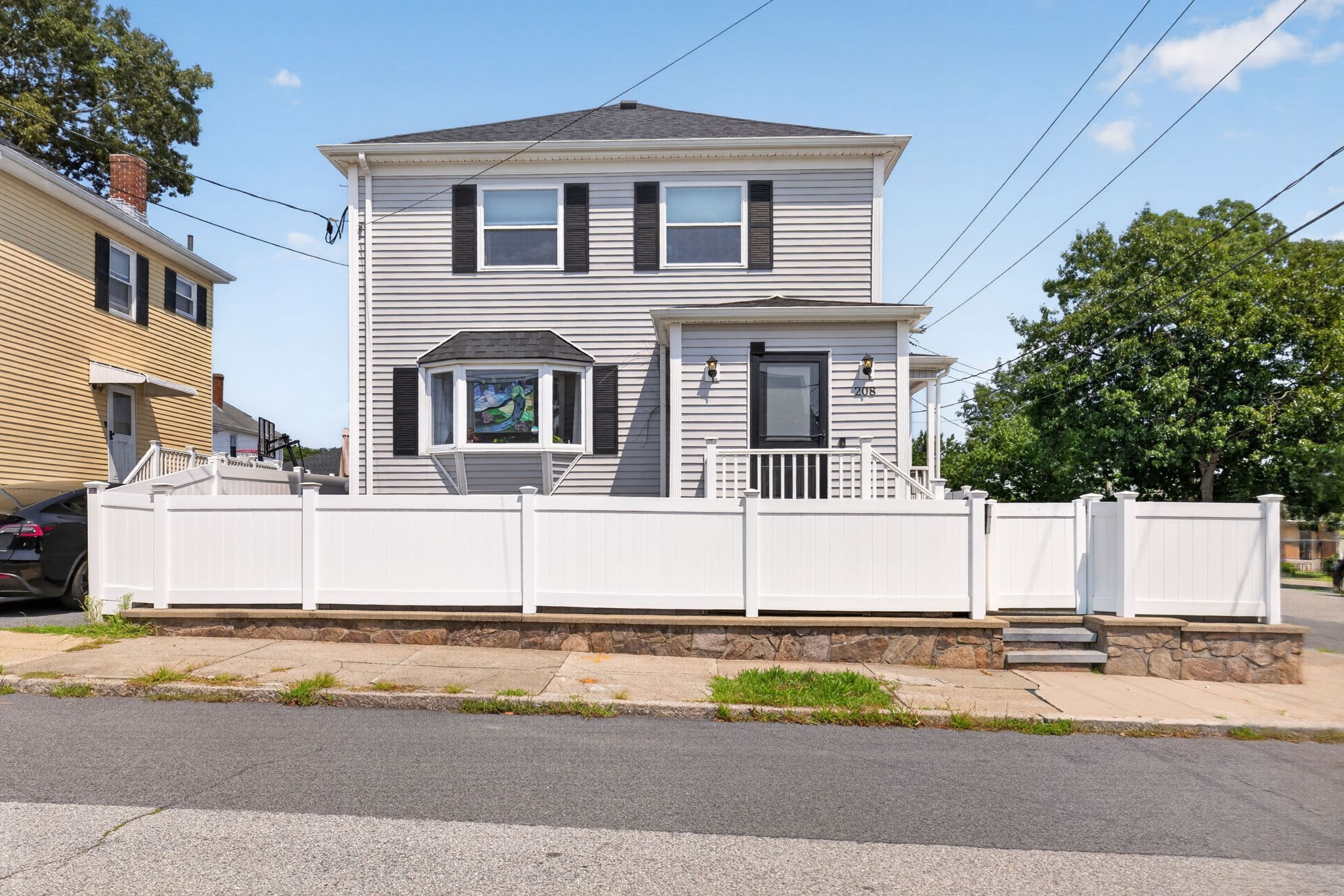 208 Hudson St, Fall River, MA 02720