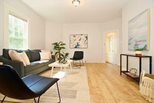 43 Mount Vernon St, Apt 1