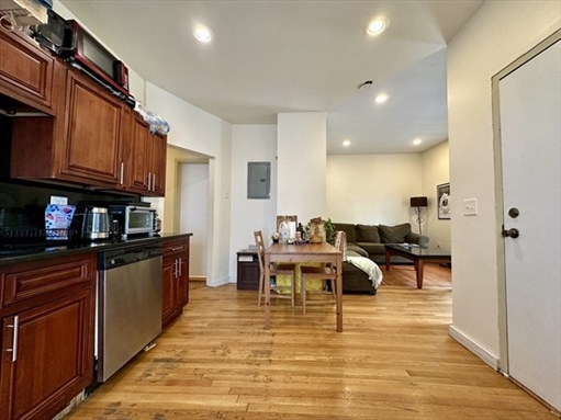 2 Torpie St, Apt 1