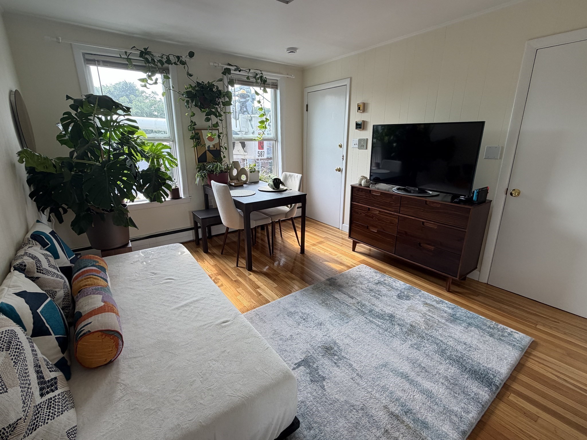 67 Ellery Street Unit 6, Cambridge, MA 02138