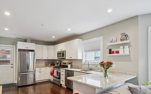 40 Stockton St., Apt 1