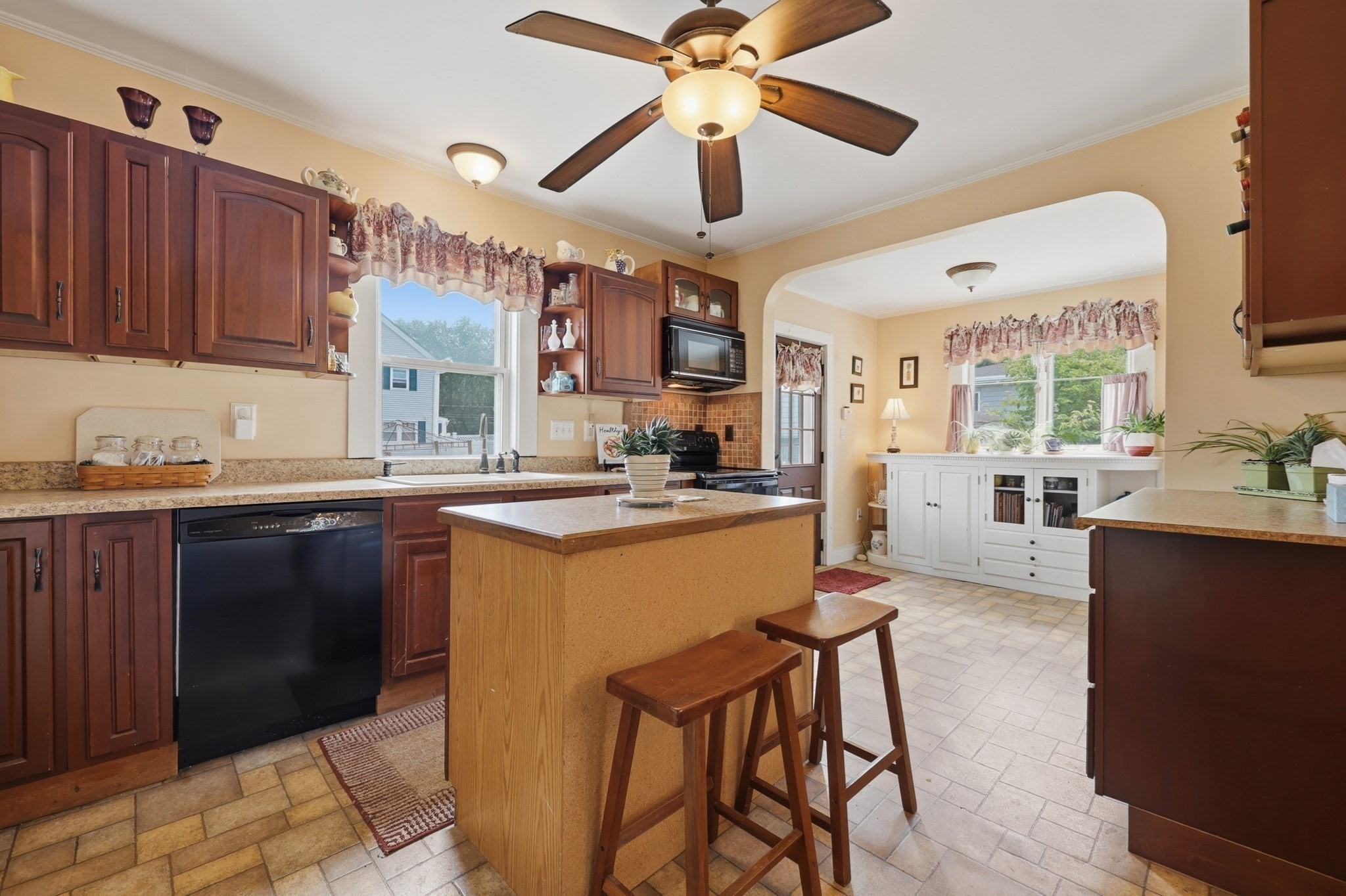 9 Arlington Street, Woburn, MA 01801 - Image 7