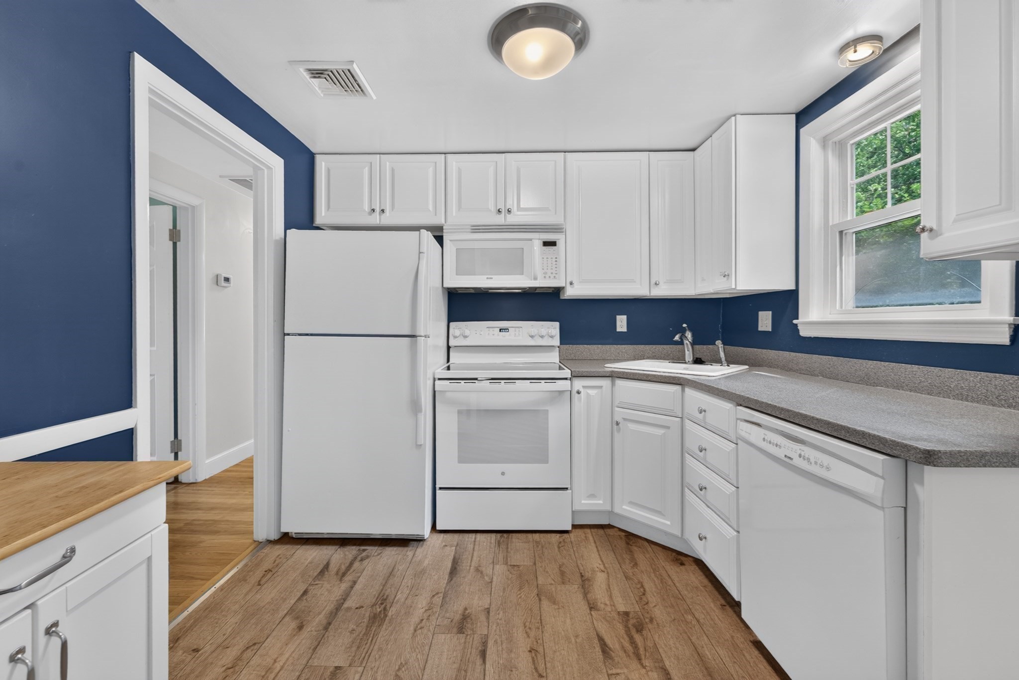 462 Chestnut St, Needham, MA 02492 - Image 18