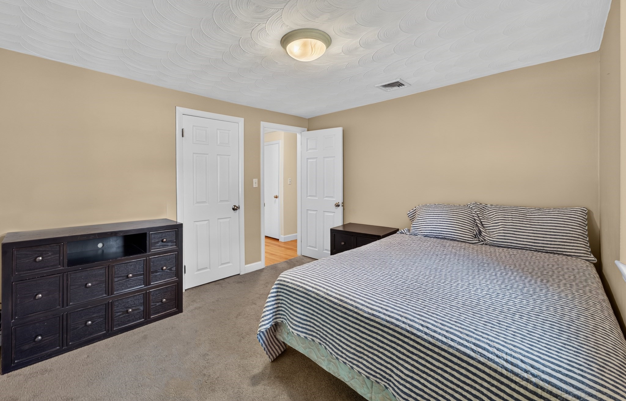 462 Chestnut St, Needham, MA 02492 - Image 28