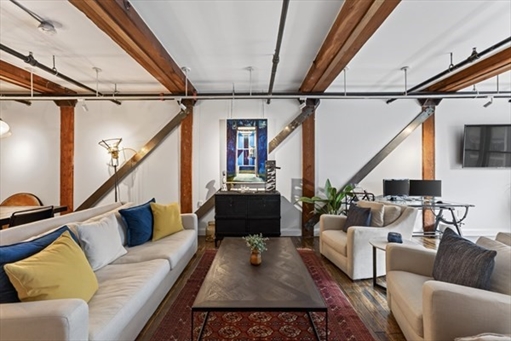 881 E 1St St, Apt 203