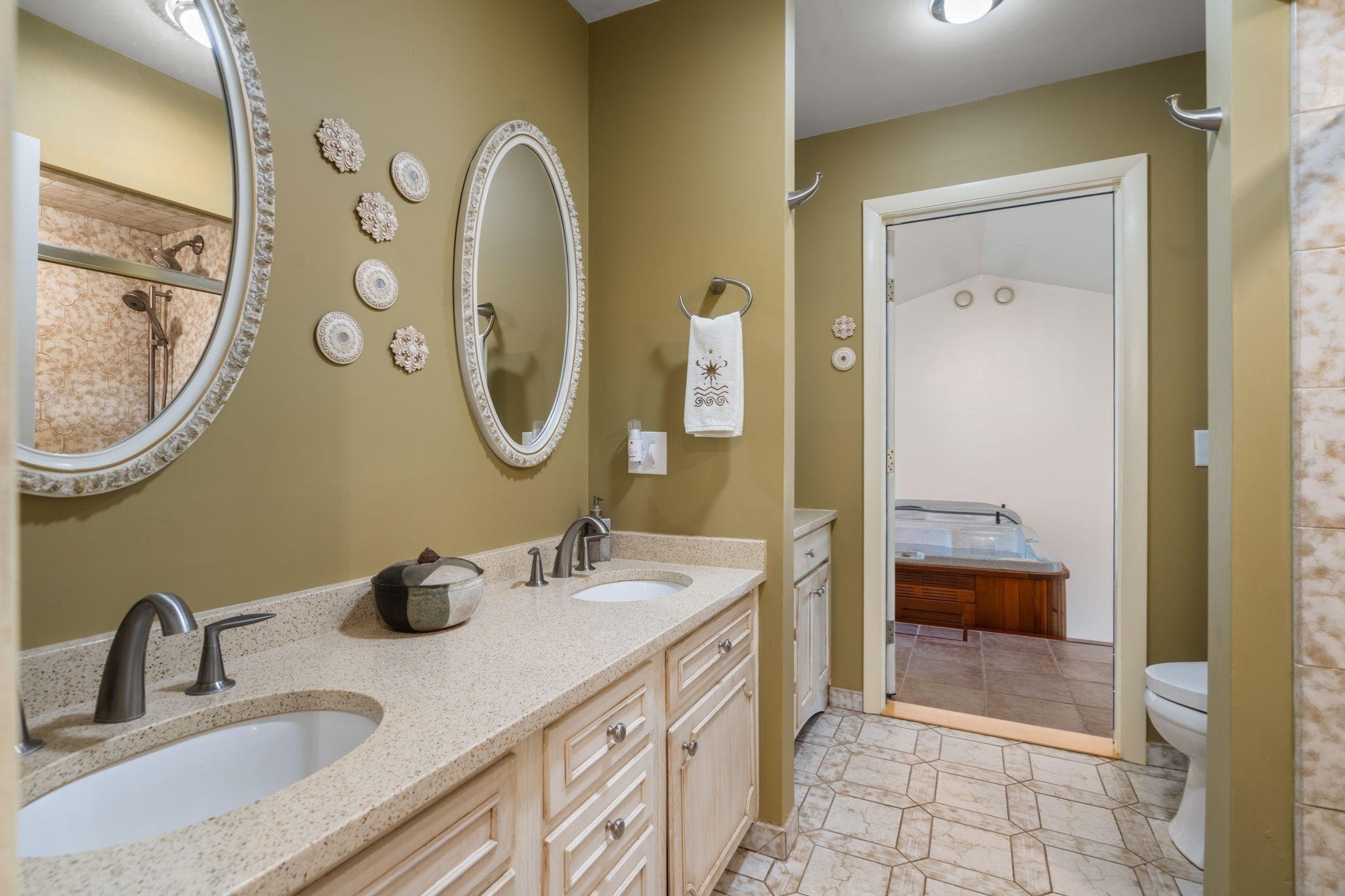 16 Wadsworth Ln, Dartmouth, MA 02748 - Image 14