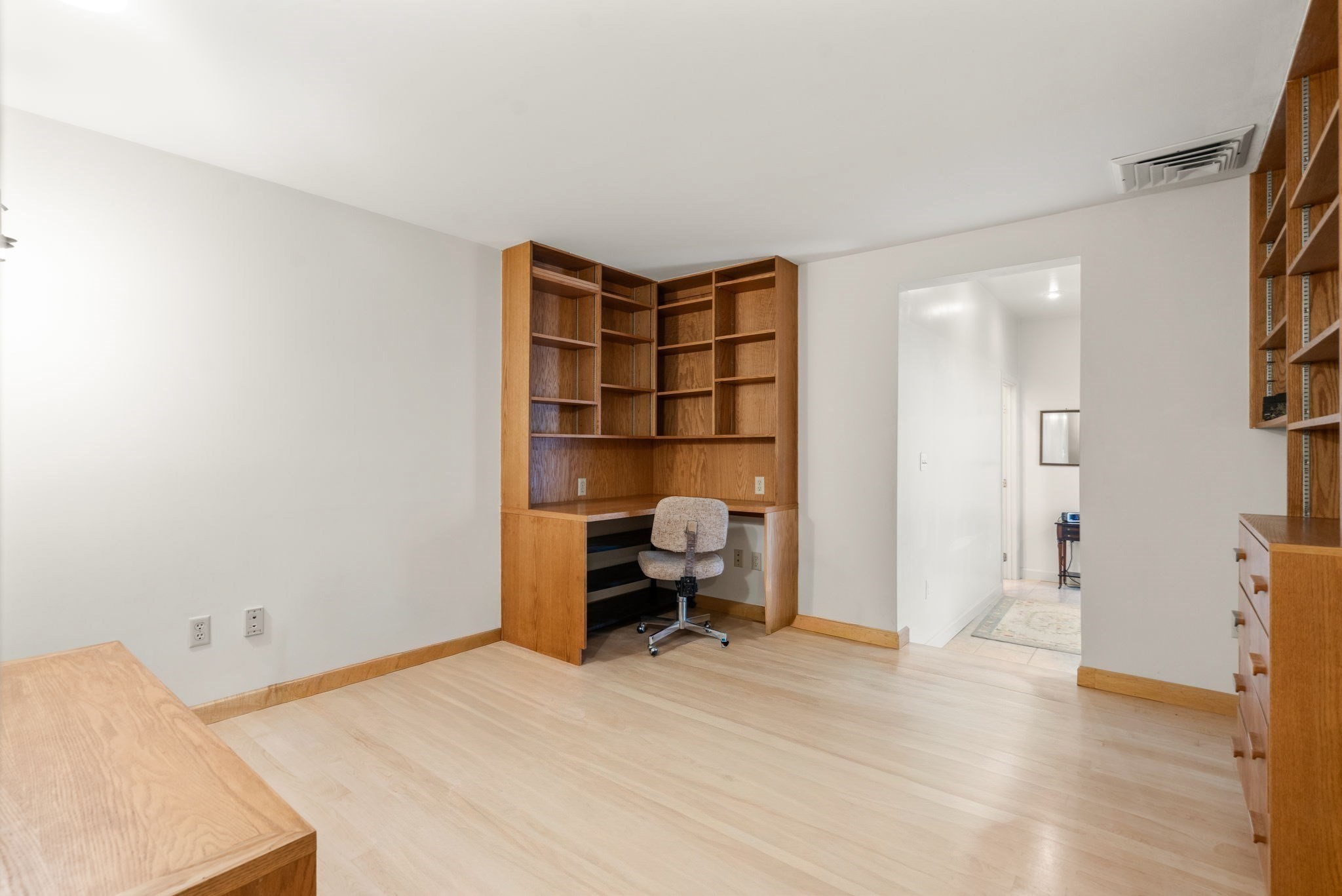 16 Wadsworth Ln, Dartmouth, MA 02748 - Image 24