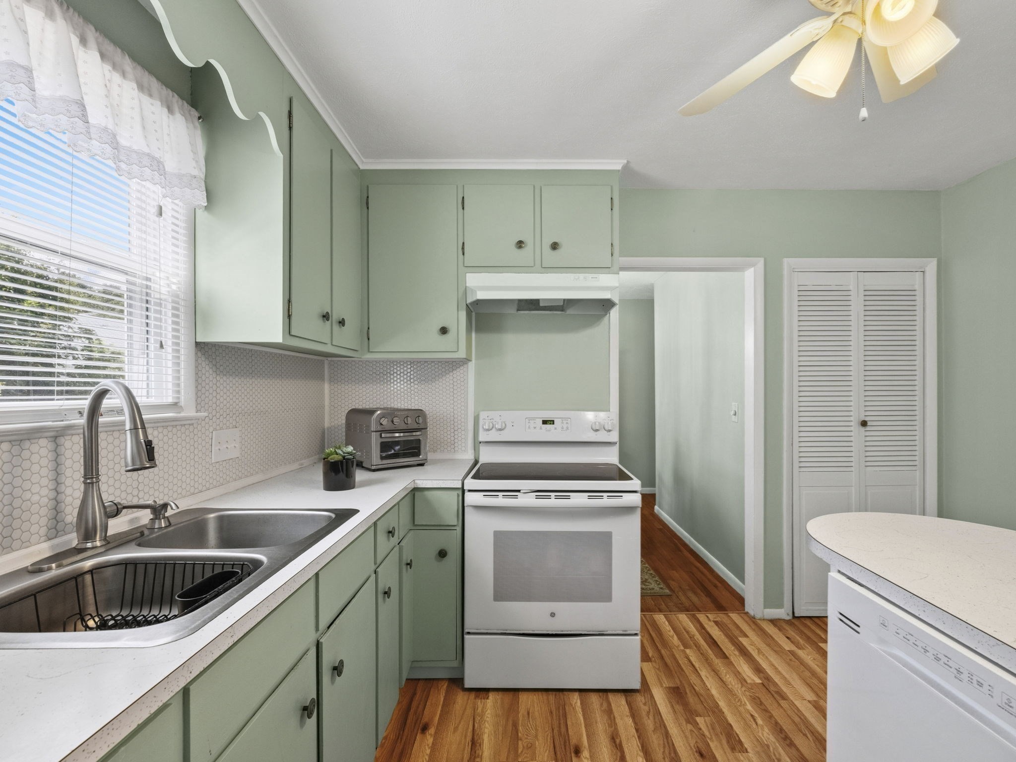 170 Verona St, Lynn, MA 01904 - Image 12