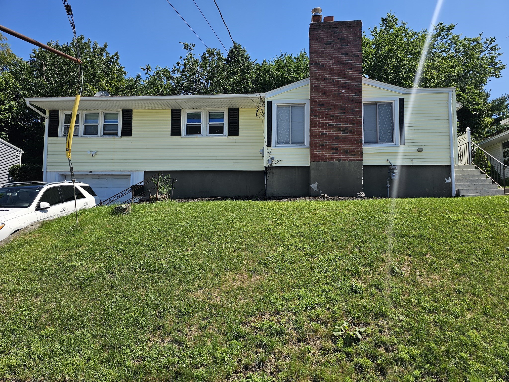 10 Marmion Ave, Worcester, MA 01606