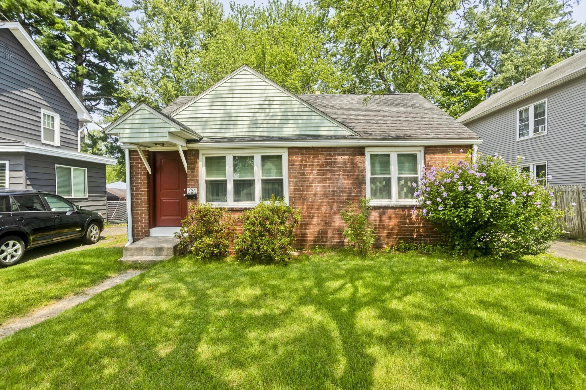 135 Prentice, Springfield, MA 01104