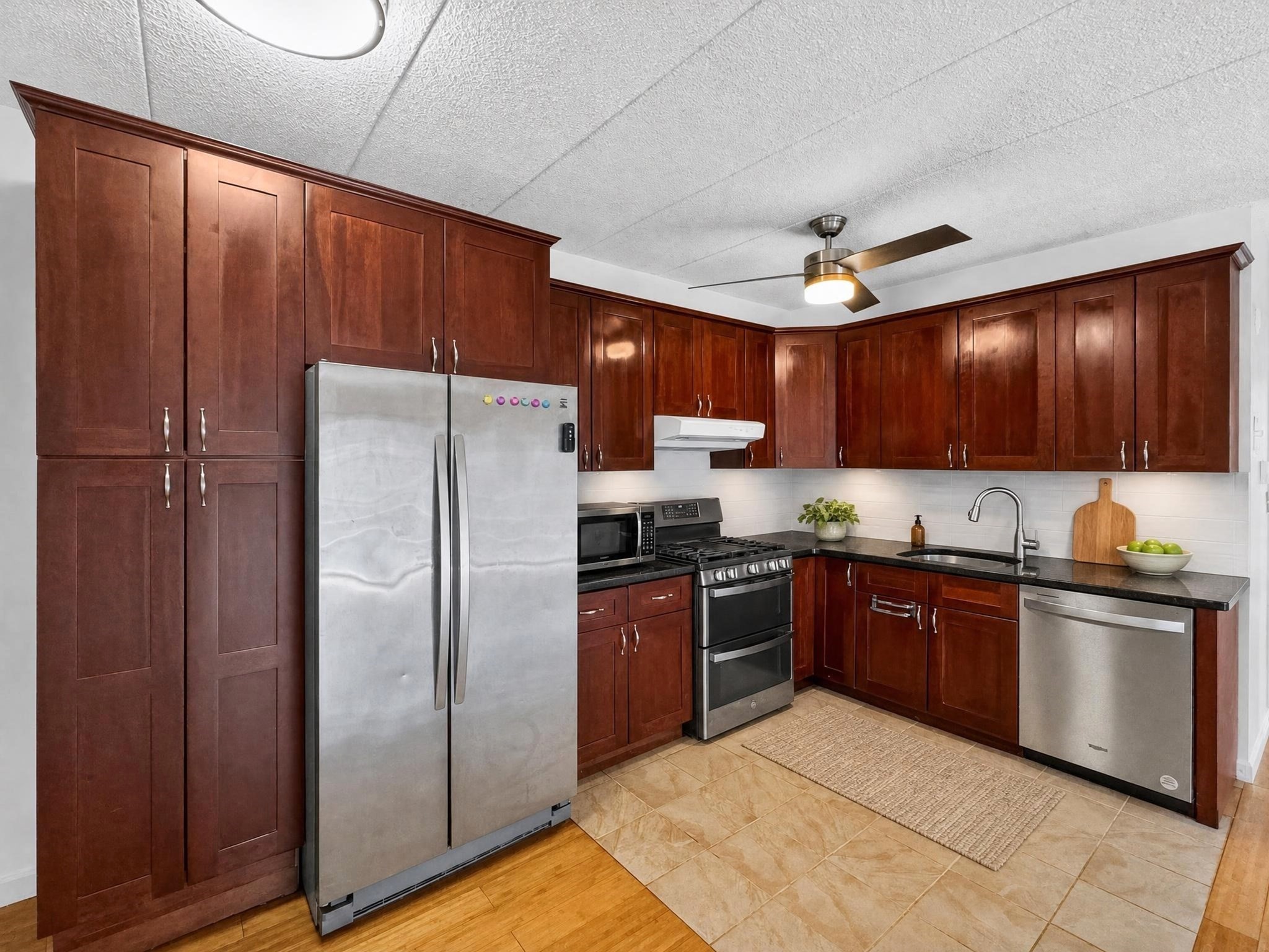 20 Skyline Dr Unit 11, Braintree, MA 02184 - Image 2