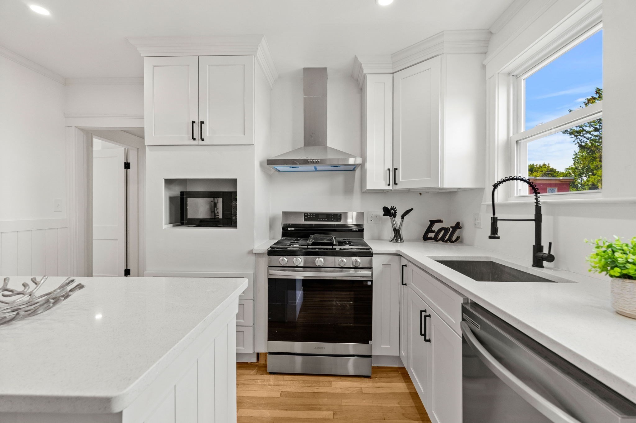 4 View South Unit 3C, Jamaica Plain, Boston, MA 02130