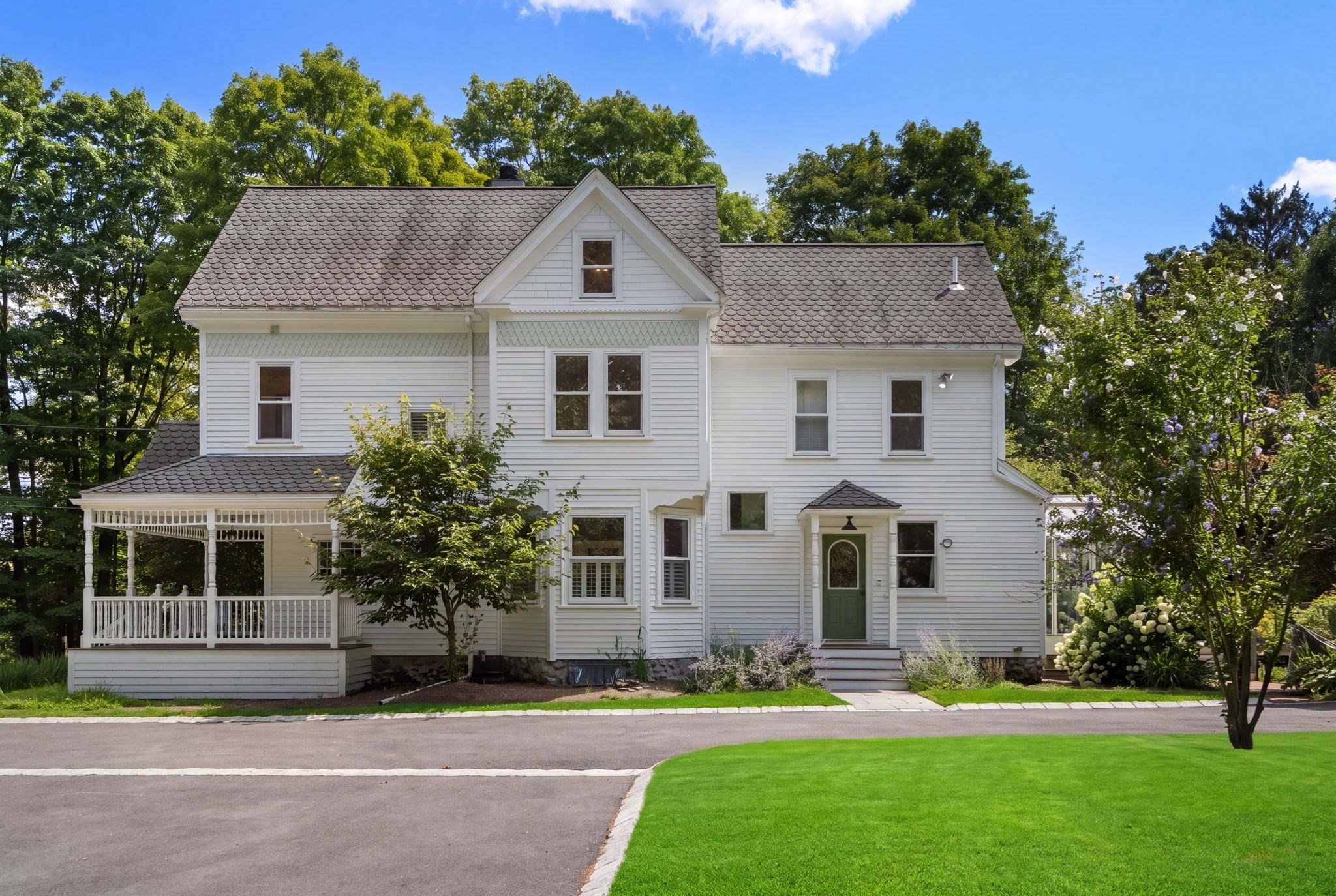 302 Concord Road, Weston, MA 02493