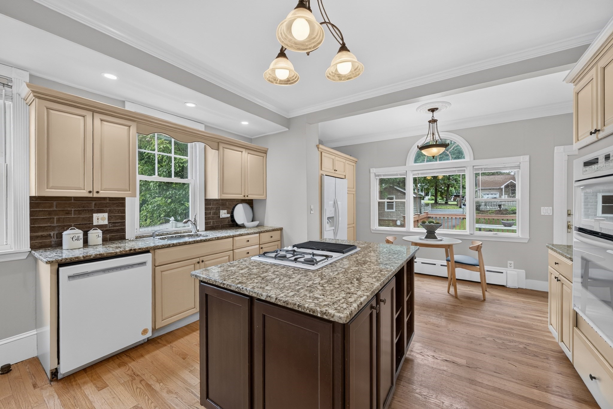 41 Maple St, Stoneham, MA 02180 - Image 11