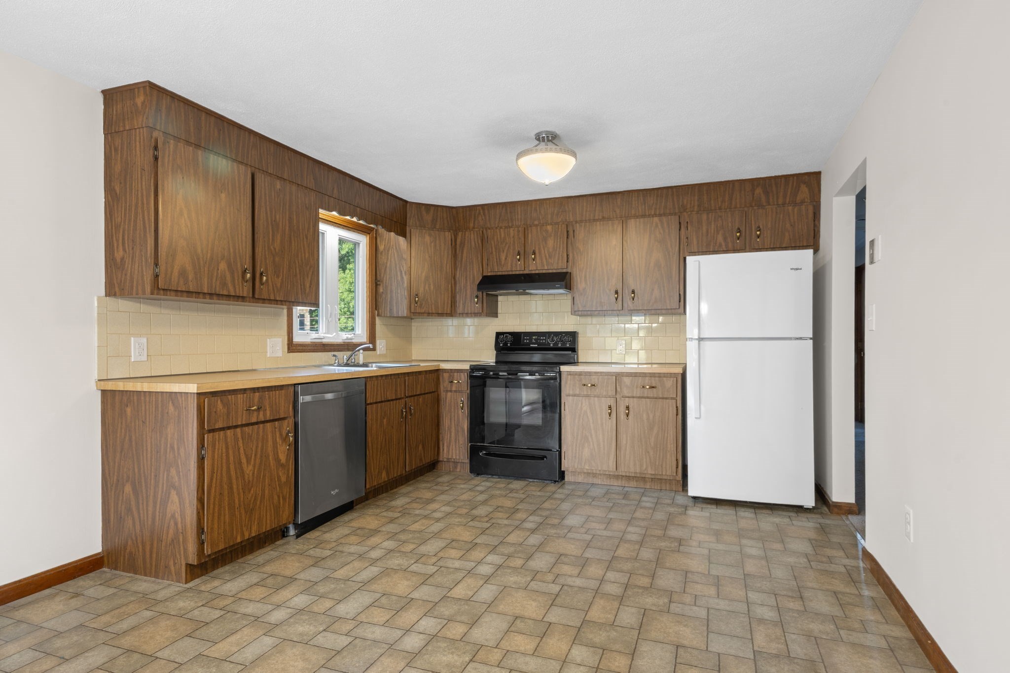 80 Kilby St, Woburn, MA 01801 - Image 3