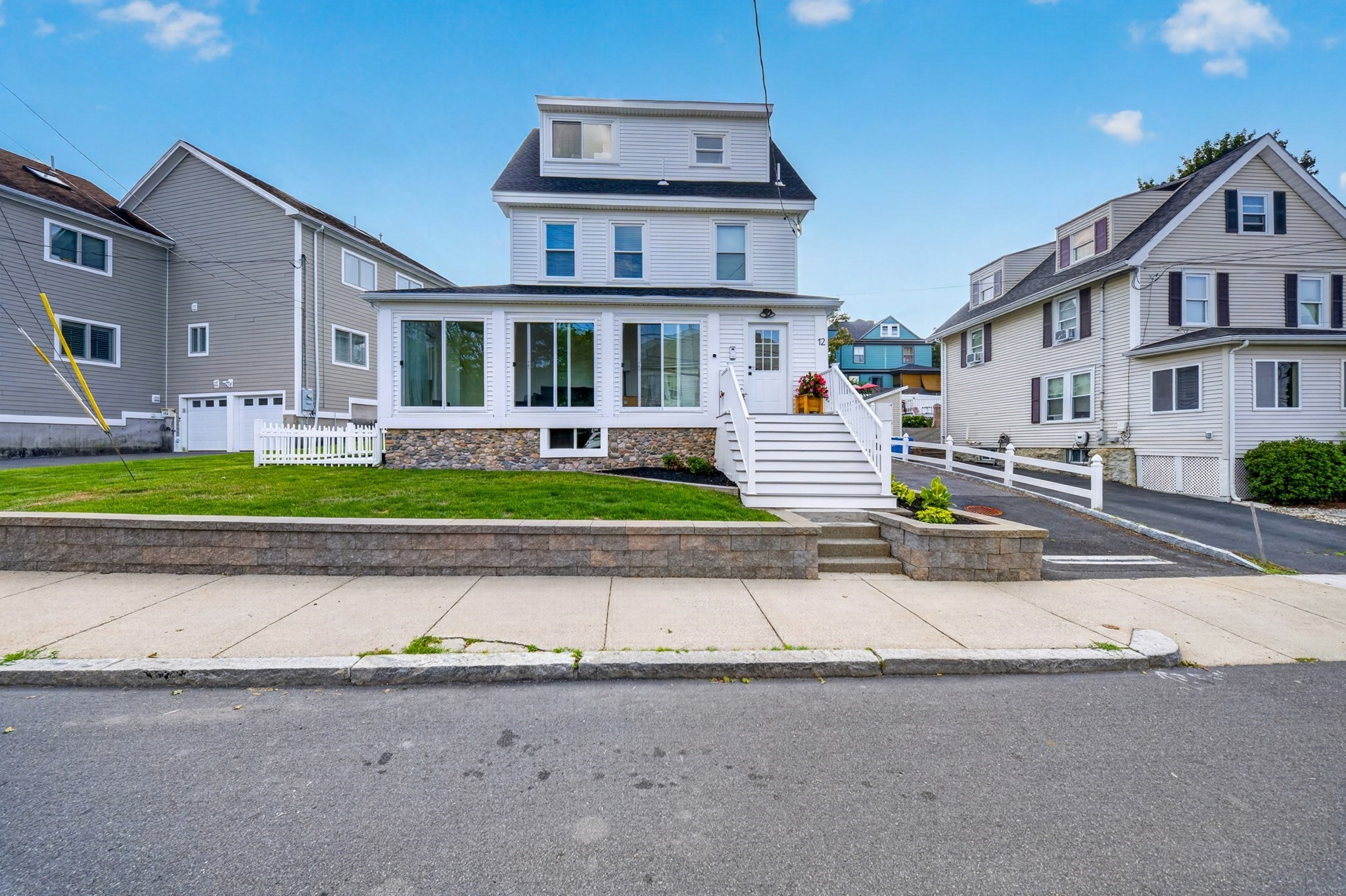 12 Sewall Ave Unit 2B, Winthrop, MA 02152