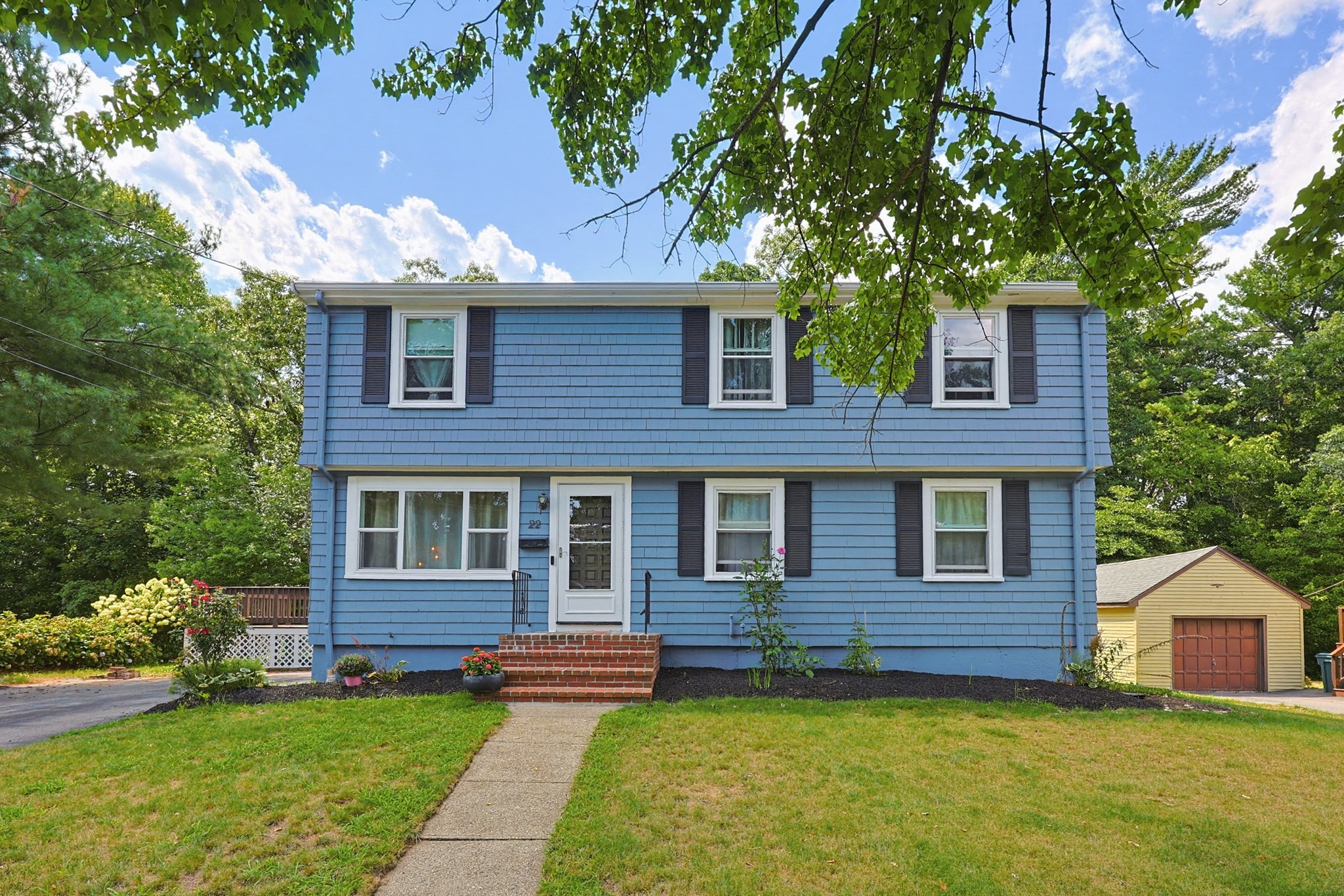 22 Harriss Ct, Abington, MA 02351
