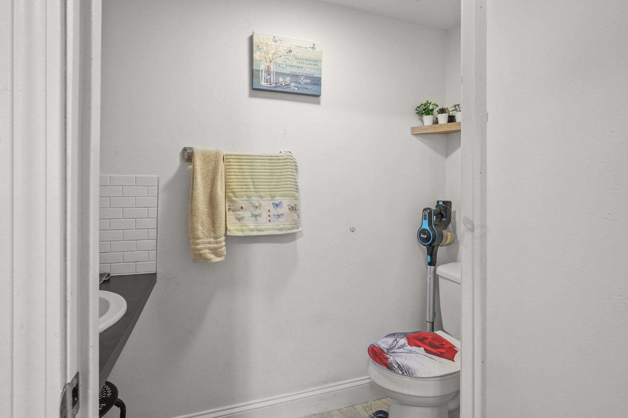 1792 Pleasant St, Fall River, MA 02723 - Image 12