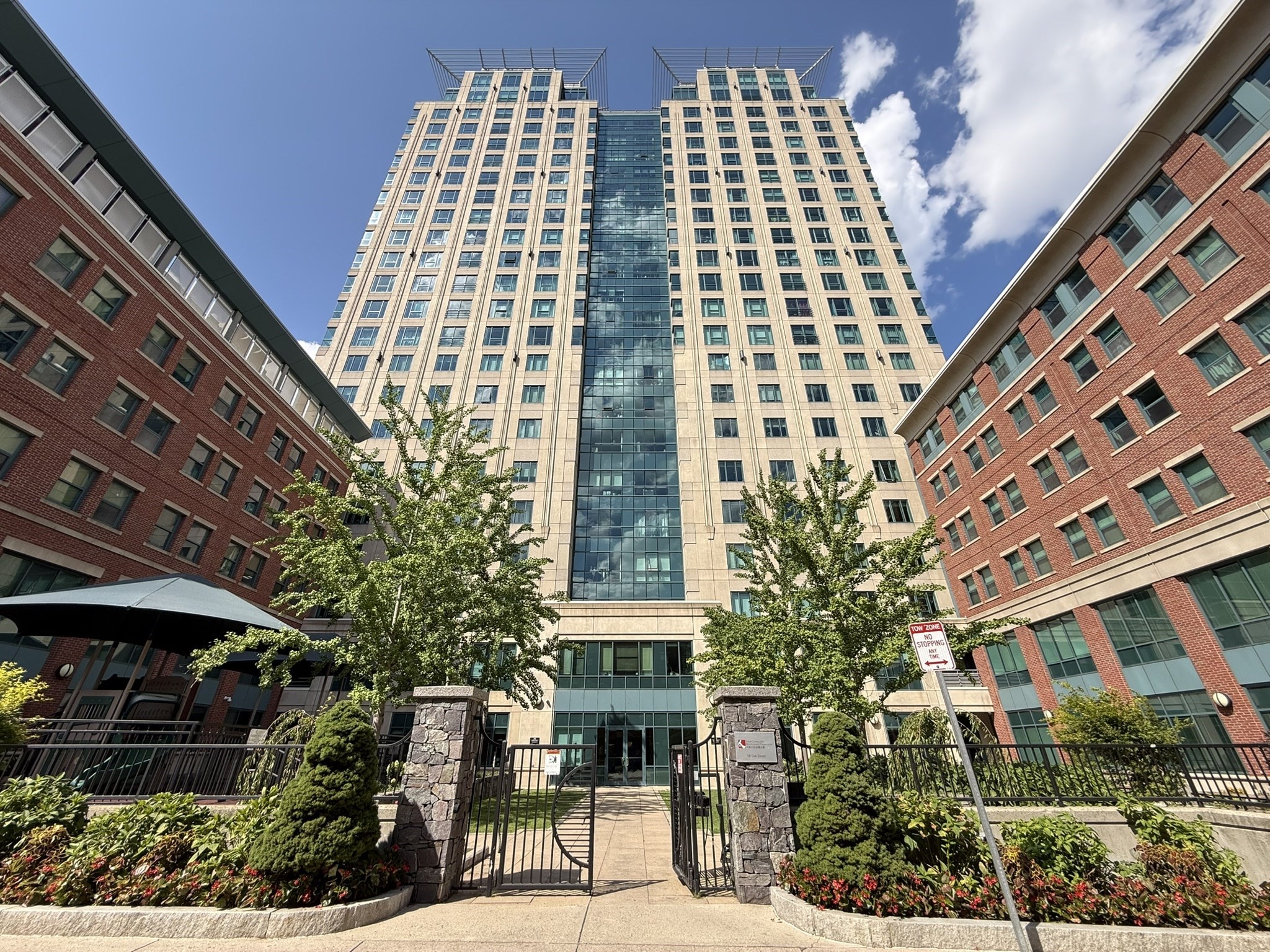 1 Nassau Unit 1705, Chinatown, Boston, MA 02111