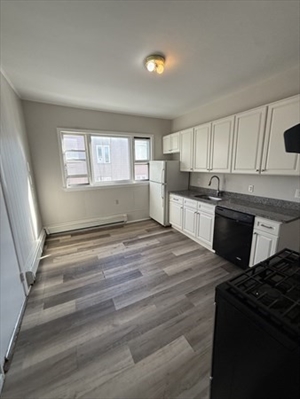 636 Dorchester Ave, Apt 3
