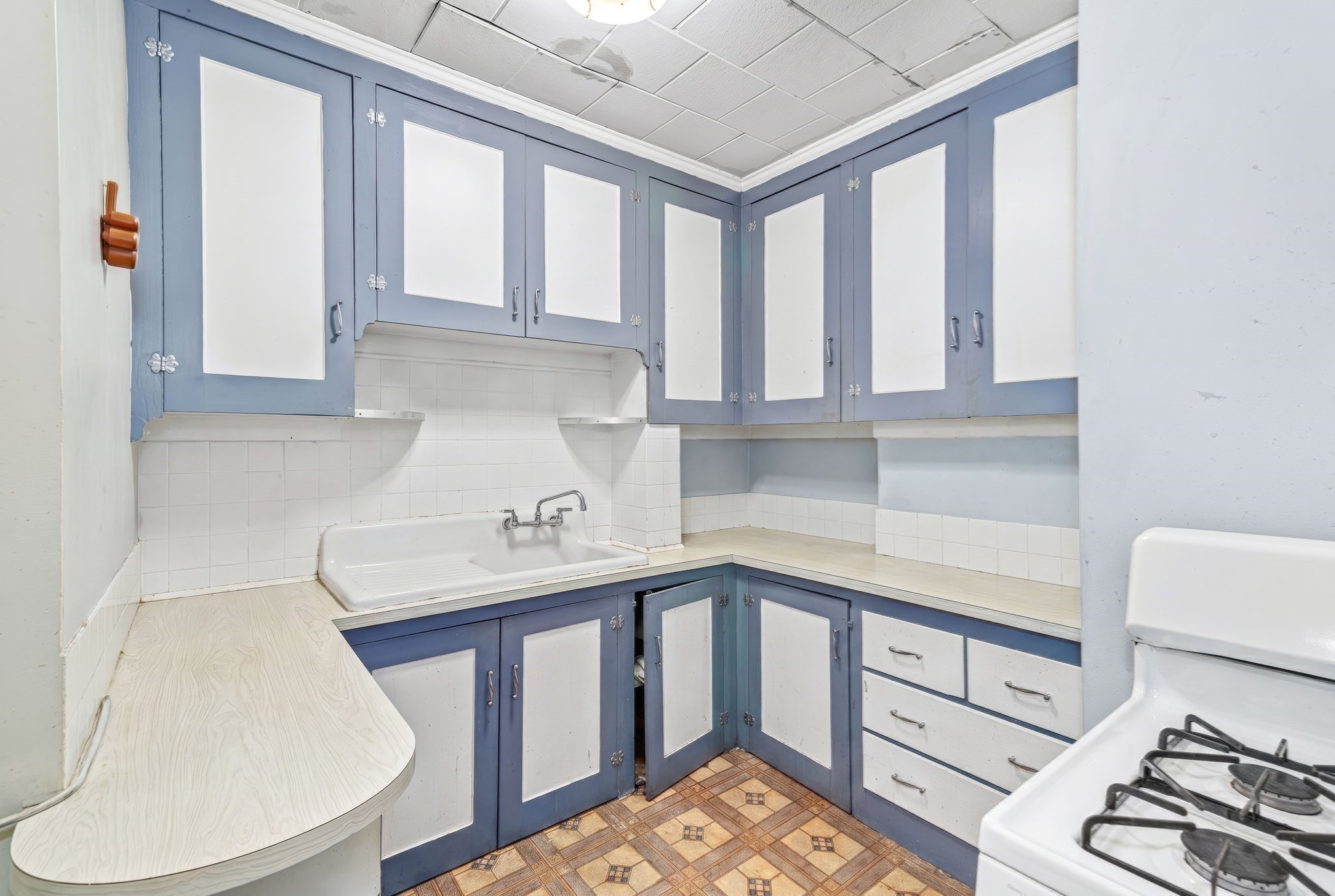 84 Cory St, Fall River, MA 02720 - Image 25