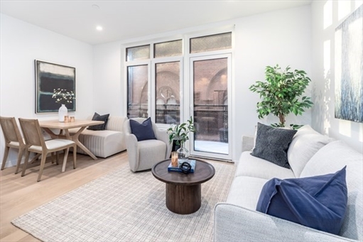 1395 Washington Street, Apt 403