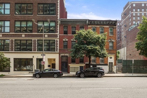 58 Charles St S, Apt 3