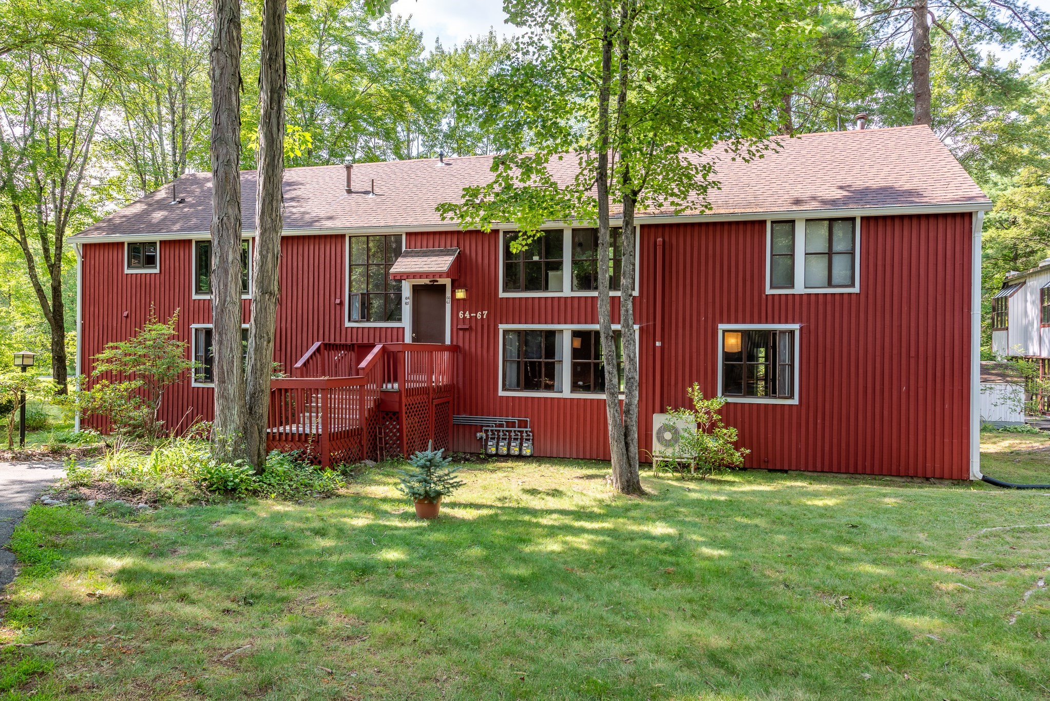 66 Pine Grv Unit 66, Amherst, MA 01002