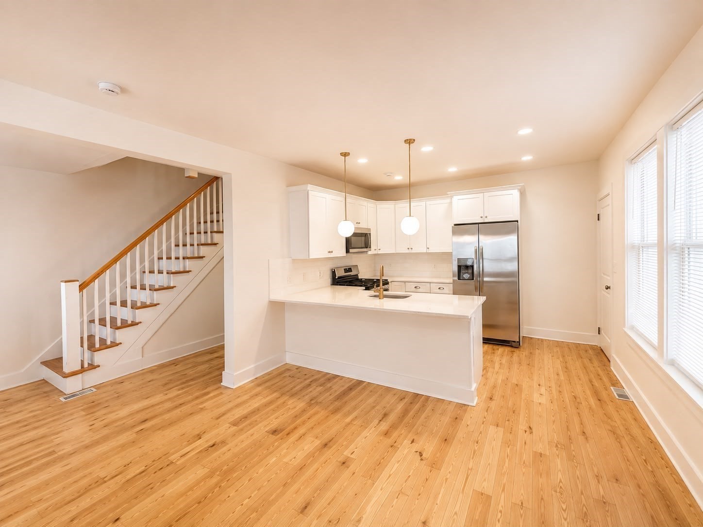 17 Clarence St, Boston - Roxbury, MA 02119