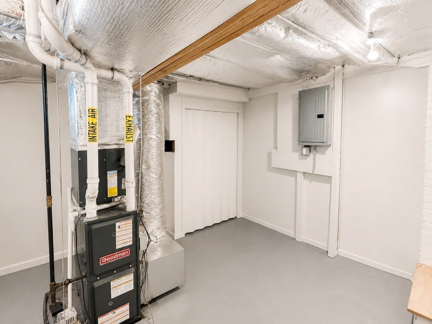 17 Clarence St, Roxbury, Boston, MA 02119 - Image 16