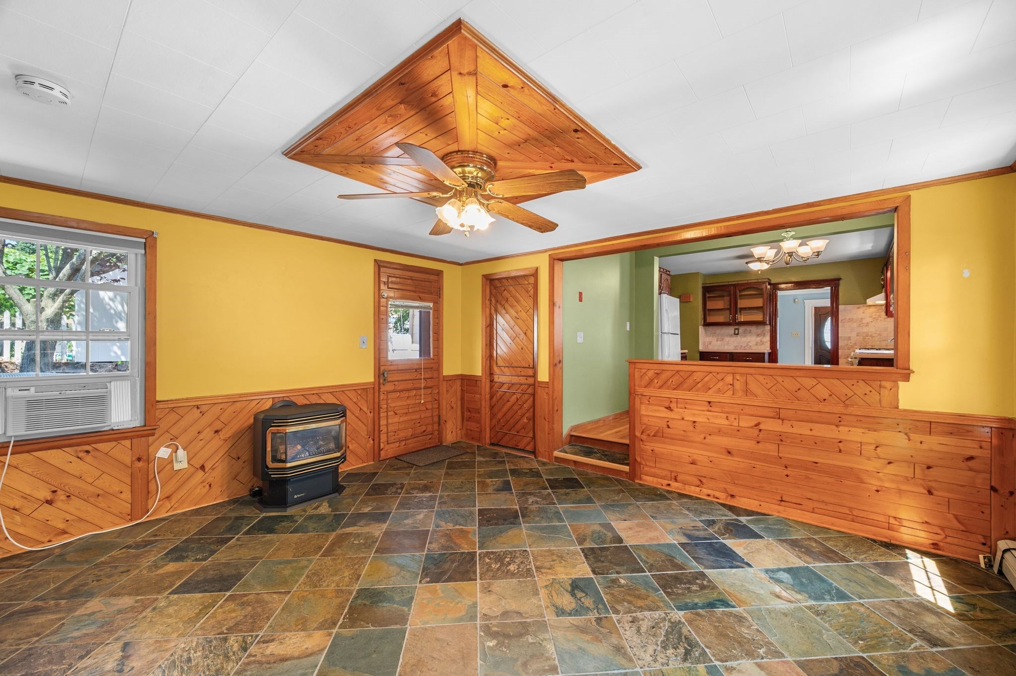 1 Douglass St, Lynn, MA 01904 - Image 15