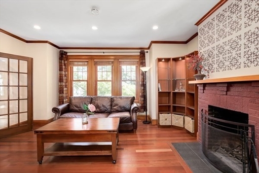 107 bynner, Apt 2