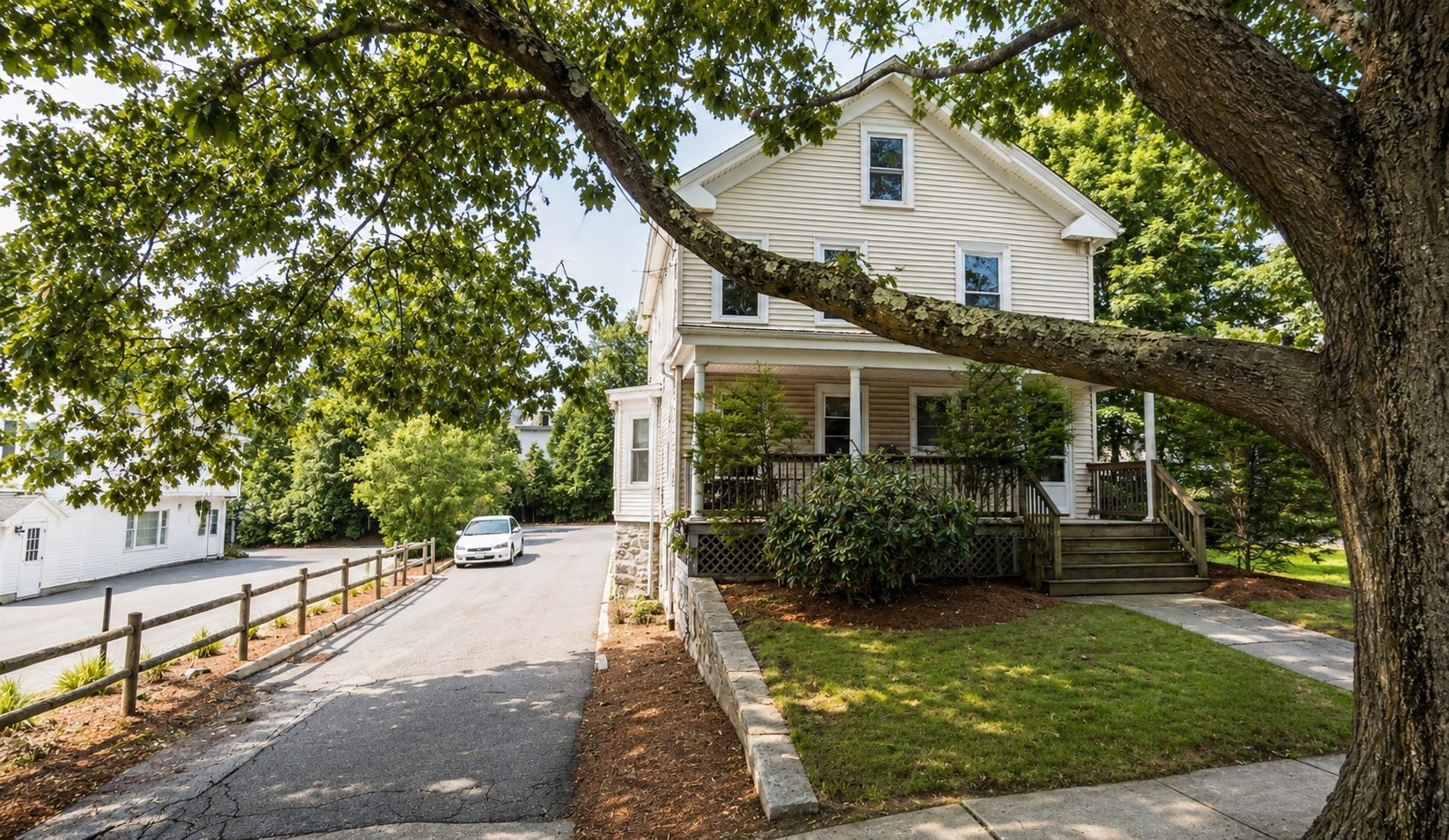20 Pleasant St, Marlborough, MA 01752