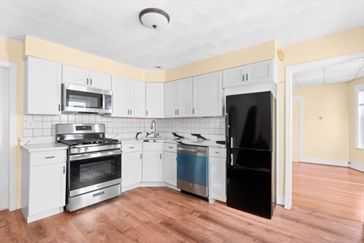 15 Oakland Ave, Apt 3